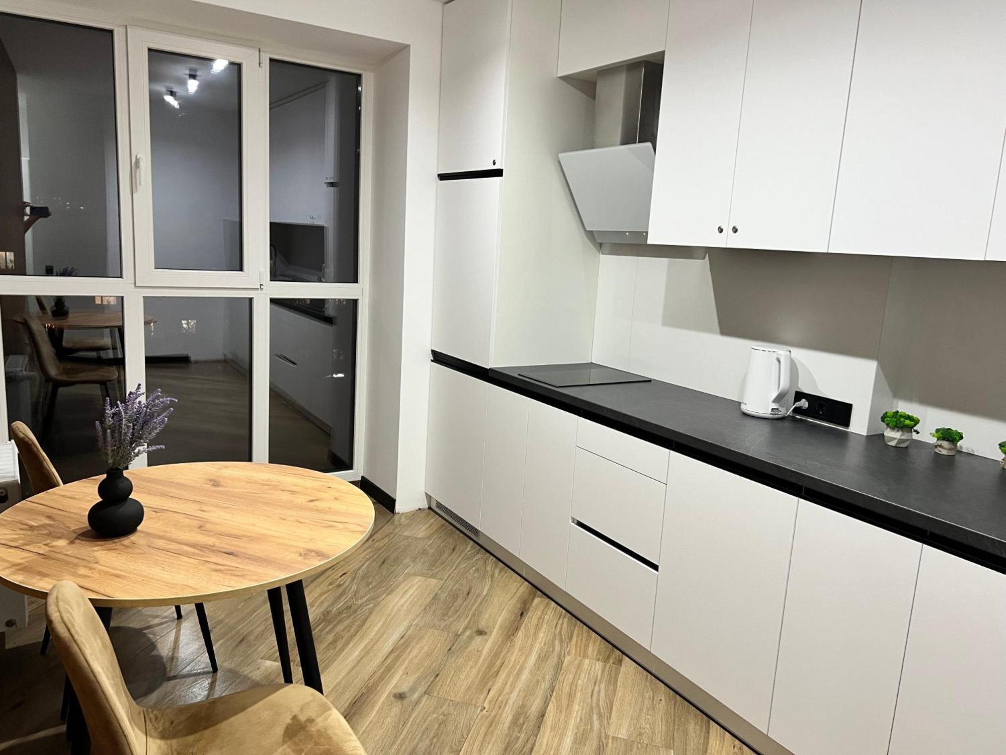 Люкс Апартаменти Район Автовокзалу В Жкарена Та Жк Great House Поблизу Обласноі Лікарні Rivne Exteriér fotografie
