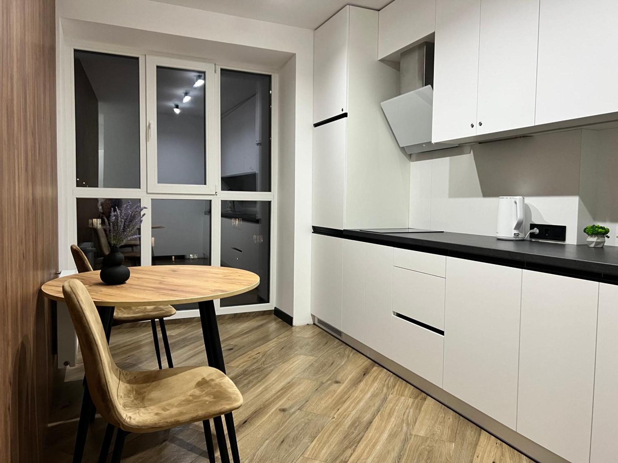 Люкс Апартаменти Район Автовокзалу В Жкарена Та Жк Great House Поблизу Обласноі Лікарні Rivne Exteriér fotografie