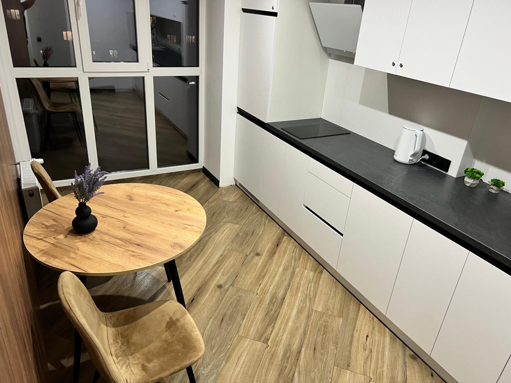 Люкс Апартаменти Район Автовокзалу В Жкарена Та Жк Great House Поблизу Обласноі Лікарні Rivne Exteriér fotografie