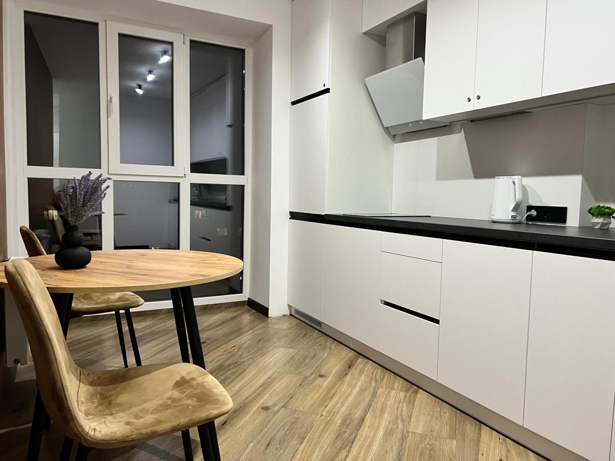 Люкс Апартаменти Район Автовокзалу В Жкарена Та Жк Great House Поблизу Обласноі Лікарні Rivne Exteriér fotografie